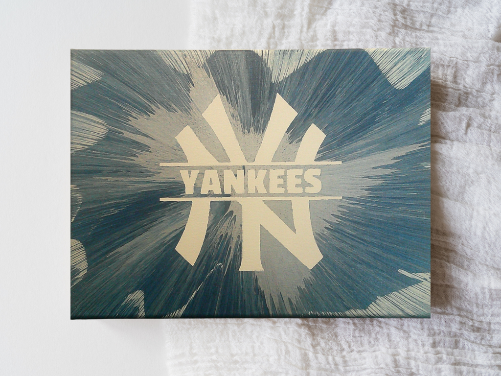 Yankees Spin Art on a textured surface
